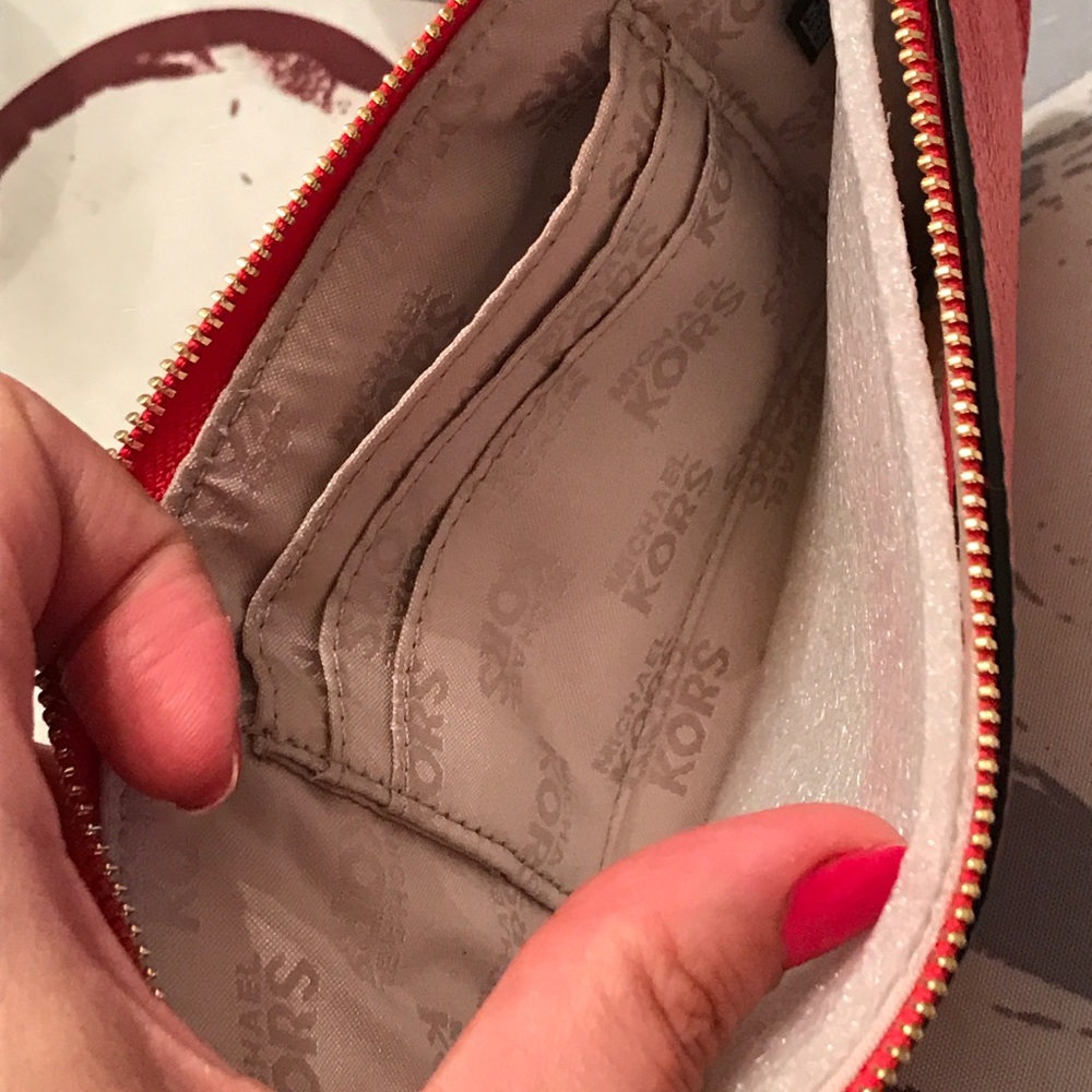 SOLD⛔️Authentic Michael Kors jet set LG sangria Wr - Picture 6 of 8